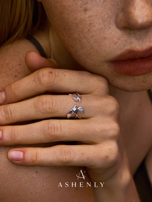 Chasing Swallow Double Feather Ring